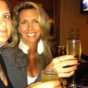 Meet your Posher, Suzanne